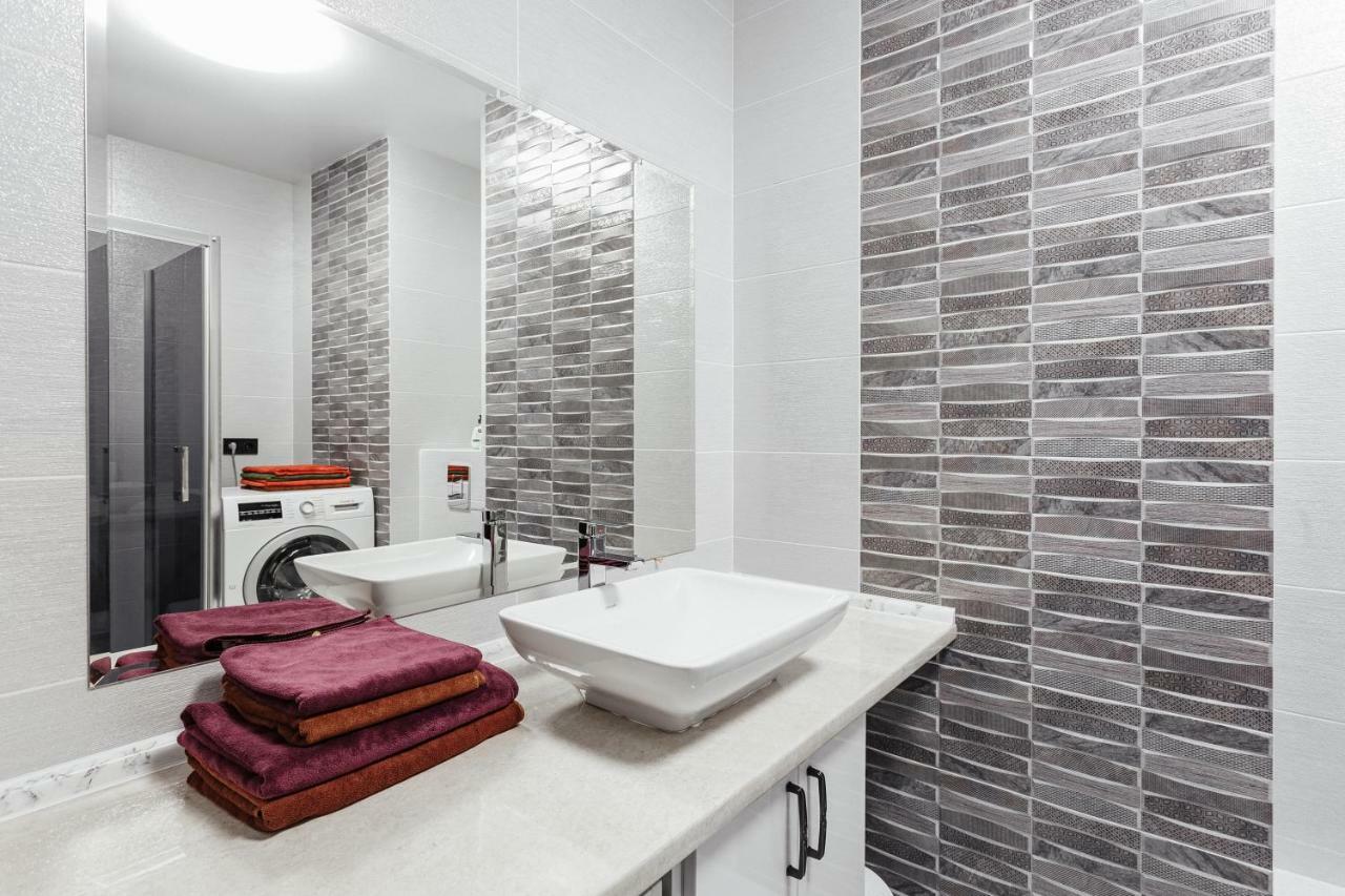 Apartments In Arcadia Vip Odesa Exterior photo